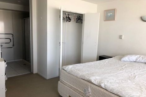 Photo of property in Alpha Apartments, 702/17 Vogel Lane, Auckland Central, Auckland, 1010