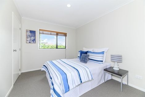 Photo of property in 57a Sabulite Road, Kelston, Auckland, 0602
