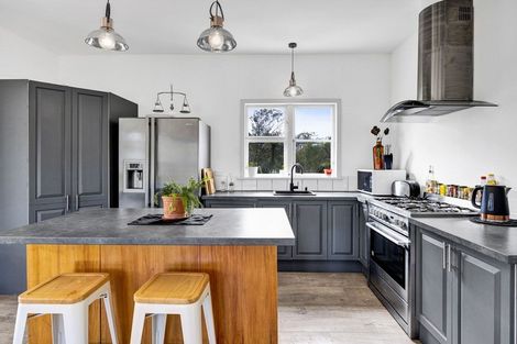 Photo of property in 2745 Opunake Road, Te Kiri, Opunake, 4682