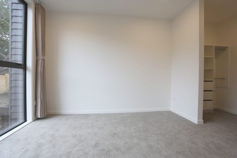 Photo of property in 13d King Richard Place, Browns Bay, Auckland, 0630