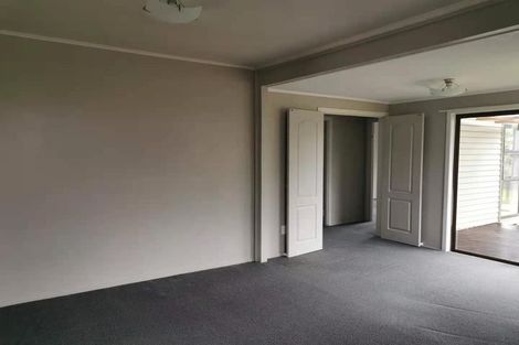 Photo of property in 39 Garelja Road, Henderson, Auckland, 0612