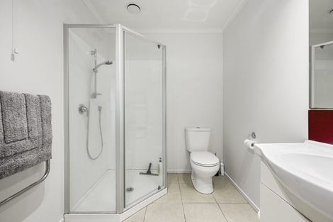 Photo of property in 5/240 Old Farm Road, Hillcrest, Hamilton, 3216