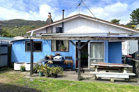 Photo of property in 102 Alexander Street, Greymouth, 7805