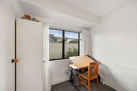 Photo of property in 30c Neeve Road, Taradale, Napier, 4112