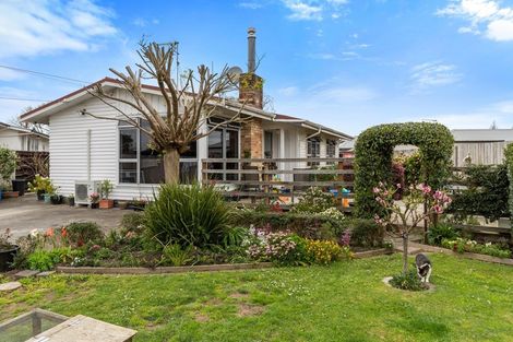 Photo of property in 9 Mahana Road, St Andrews, Hamilton, 3200