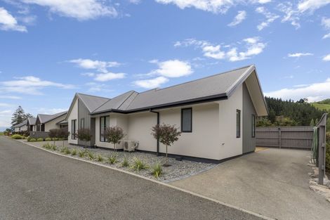 Photo of property in 8 Village Lane, Stoke, Nelson, 7011