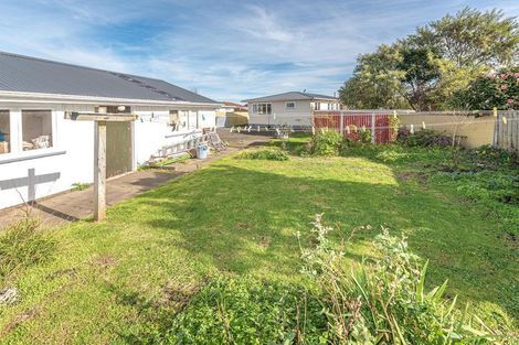 Photo of property in 4 Tawhero Street, Gonville, Whanganui, 4501