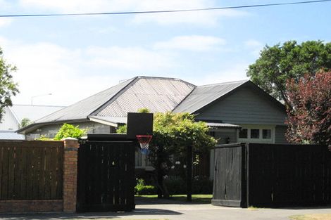 Photo of property in 2/4 Fovant Street, Russley, Christchurch, 8042