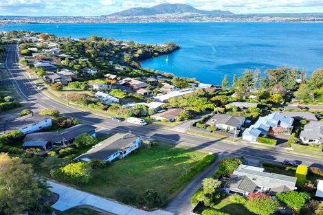 Photo of property in 100 Wakeman Road, Acacia Bay, Taupo, 3330