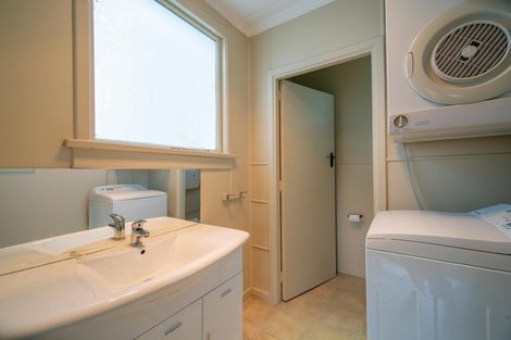 Photo of property in 33 Mckerrow Street, Te Anau, 9600