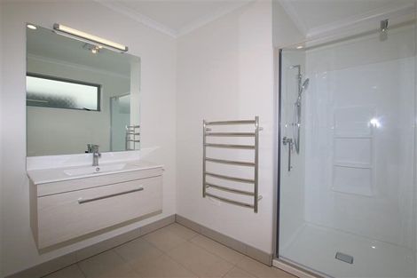 Photo of property in 5 Spotted Dove Road, Hobsonville, Auckland, 0616