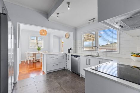 Photo of property in 142 Edgecumbe Road, Tauranga South, Tauranga, 3112