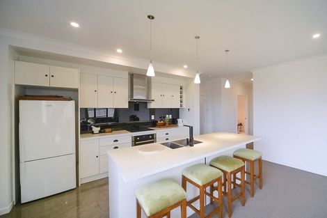 Photo of property in 20 Varsity Heights, Fitzherbert, Palmerston North, 4410