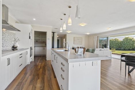Photo of property in 4 Camellia Lane, Carterton, 5713