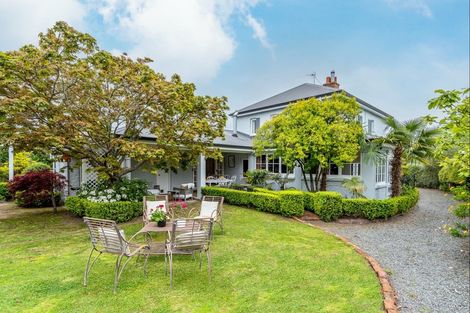 Photo of property in 98 Te Mata Road, Havelock North, 4130