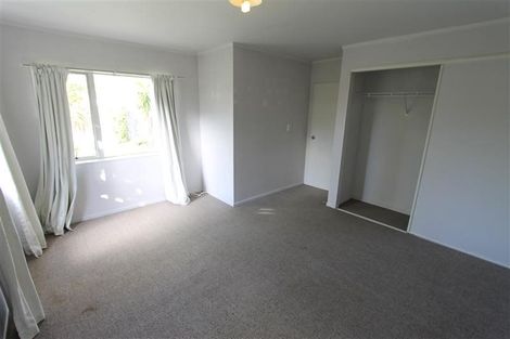 Photo of property in 33 Blueridge Close, Sunnyvale, Auckland, 0612