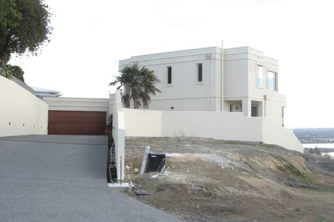 Photo of property in 21b Seapoint Road, Bluff Hill, Napier, 4110