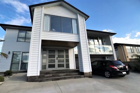 Photo of property in 103 Medallion Drive, Oteha, Auckland, 0632