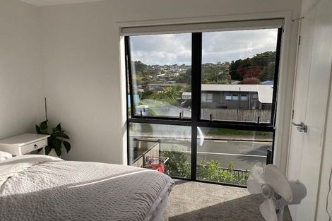 Photo of property in 3/172 Don Buck Road, Massey, Auckland, 0614