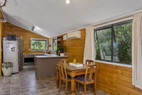 Photo of property in 4 Koutunui Road, Athenree, Katikati, 3177