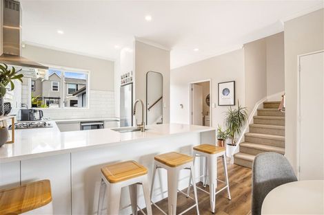 Photo of property in 9s Clearwater Cove, West Harbour, Auckland, 0618