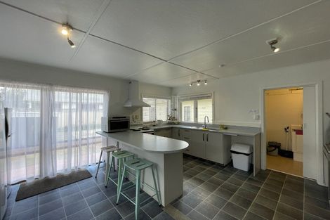 Photo of property in 117 Taradale Road, Onekawa, Napier, 4110