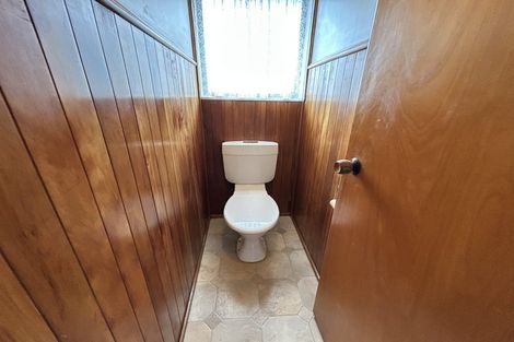 Photo of property in 1/2 Hueglow Rise, West Harbour, Auckland, 0618