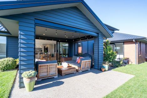 Photo of property in 33 Rose Leigh Drive, Cambridge, 3434