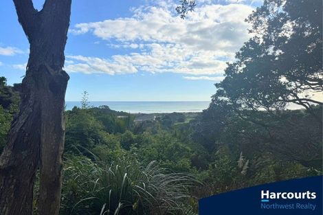 Photo of property in 296 Motutara Road, Muriwai, Waimauku, 0881
