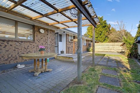 Photo of property in 10b Taurus Place, Kawaha Point, Rotorua, 3010