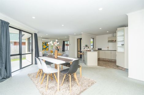 Photo of property in 7 Woodgreen Way, Hamilton East, Hamilton, 3216