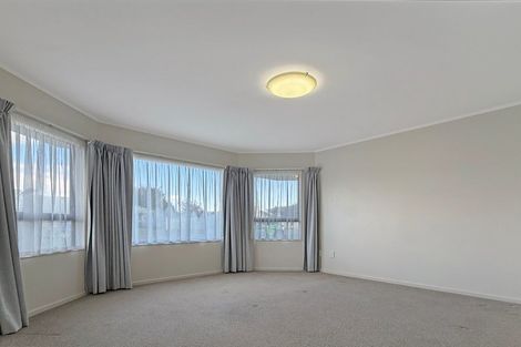 Photo of property in 36 Easton Way, Levin, 5510