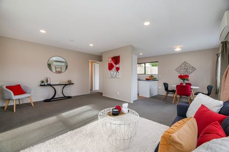 Photo of property in 6a Jillian Drive, Ranui, Auckland, 0612