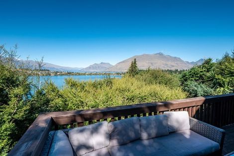 Photo of property in 16 Maxwell Place, Queenstown, 9300