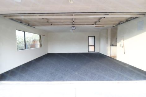 Photo of property in 12 Thomas Hamer Place, Greenhithe, Auckland, 0632