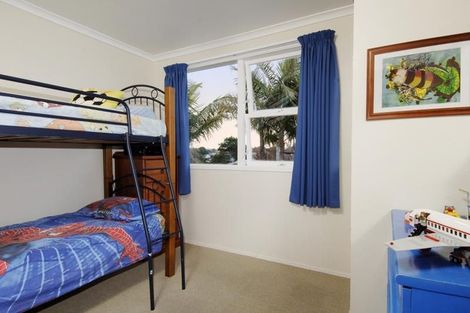 Photo of property in 14 Madison Place, Forrest Hill, Auckland, 0620