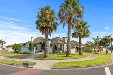 Photo of property in 2 Saratoga Court, Papamoa Beach, Papamoa, 3118