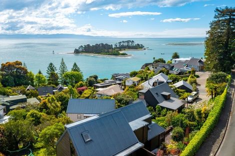 Photo of property in 2 The Cliffs, Britannia Heights, Nelson, 7010