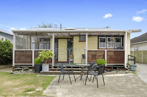 Photo of property in 5 Moana Grove, Waiwhetu, Lower Hutt, 5010