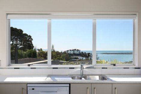 Photo of property in 4 Malcolm Place, Britannia Heights, Nelson, 7010