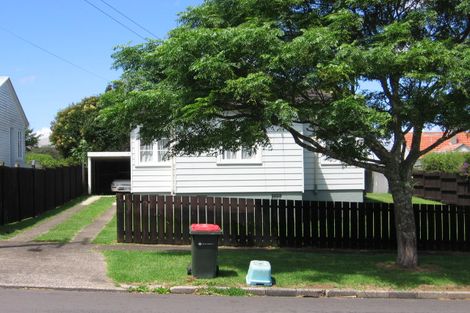 Photo of property in 11 Moana Avenue, Onehunga, Auckland, 1061