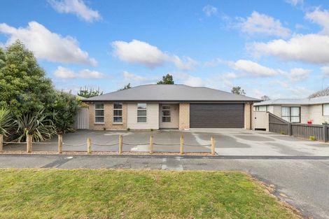 Photo of property in 18 Thurso Place, New Brighton, Christchurch, 8083