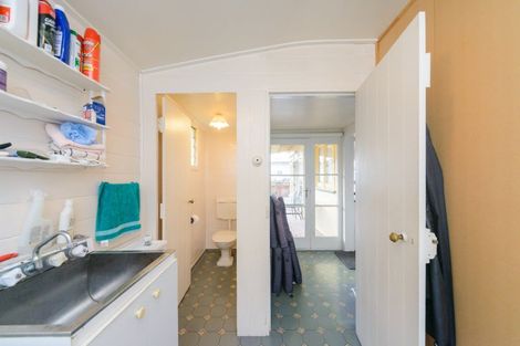 Photo of property in 18 Mahoe Avenue, Takaro, Palmerston North, 4410