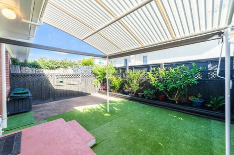 Photo of property in 2/14 Waterloo Road, Milford, Auckland, 0620
