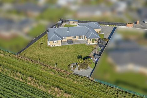 Photo of property in 9 Dundee Close, Darfield, 7510