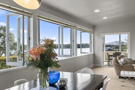 Photo of property in 28 Stanley Point Road, Stanley Point, Auckland, 0624