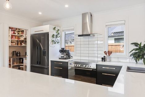 Photo of property in 70 Watkins Drive, Rangiora, 7400