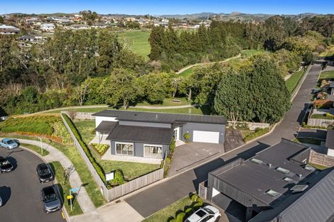 Photo of property in 1 Hass Drive, Ohauiti, Tauranga, 3112