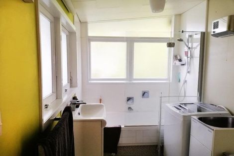 Photo of property in 10 Paramu Avenue, Birkdale, Auckland, 0626