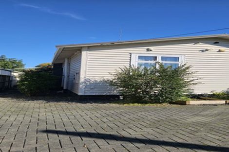 Photo of property in 581 Great South Road, Rosehill, Papakura, 2113